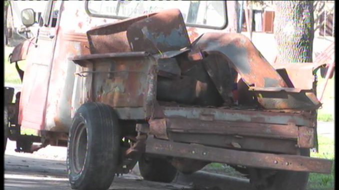 vehículo abandonado