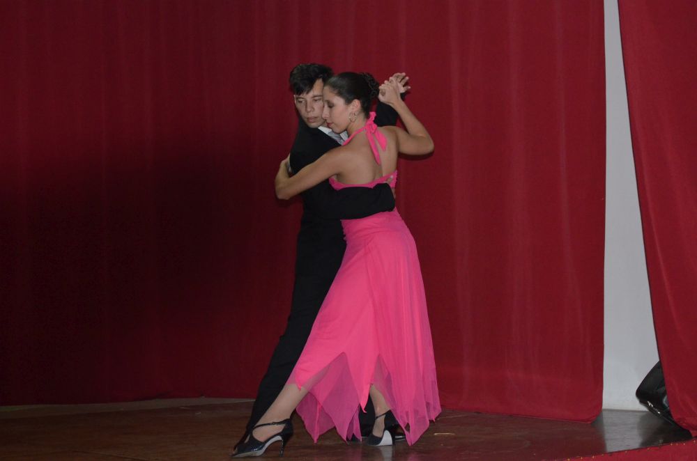 Tango Sub 18