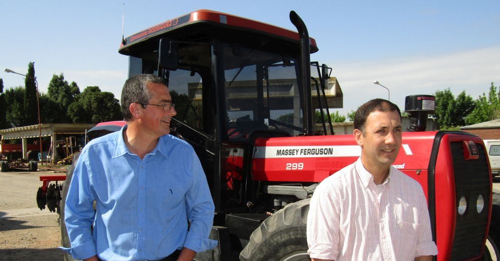 Tractor (6)