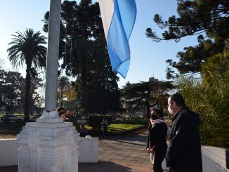 Izamiento Bandera