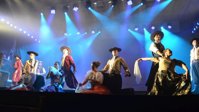 Apertura (18)