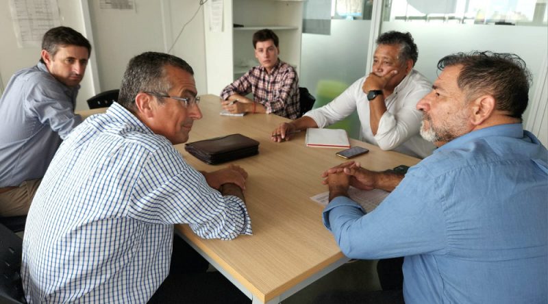 EL INTENDENTE SUESCUN, JUNTO A CONSEJEROS ESCOLAR, MANTUVO UNA REUNION ...