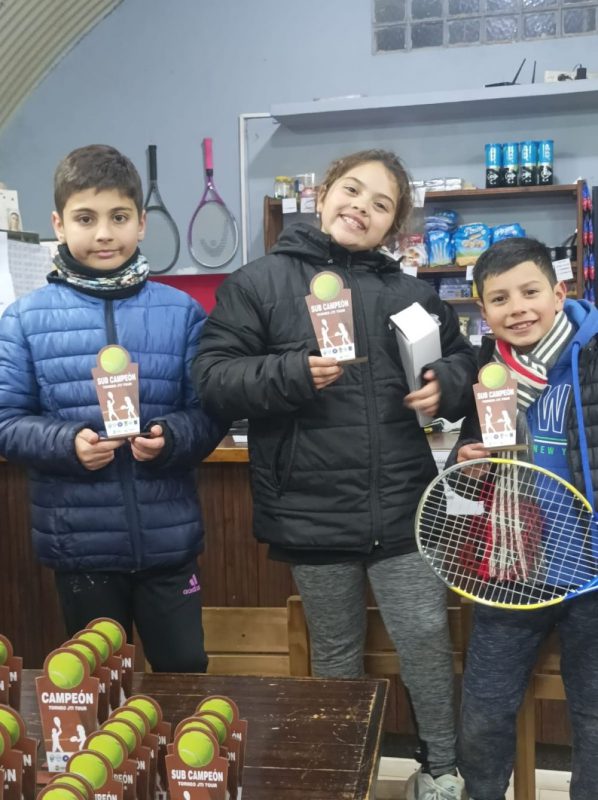 Tenis Sub 10
