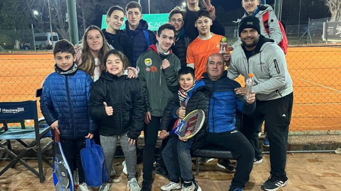 Tenis grupal